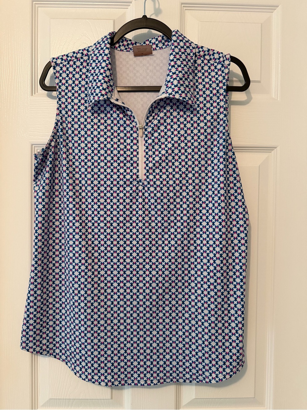 Jofit Blue & White Geometric Zip-Front Sleeveless Polo Camisole
